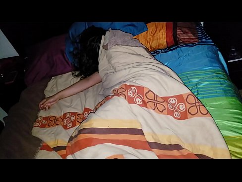 ❤️ Anak tiri berating ibu tiriné enom nalika dheweke turu. ️❌ Porno ing pornojv.pornolemon.ru ❌️❤